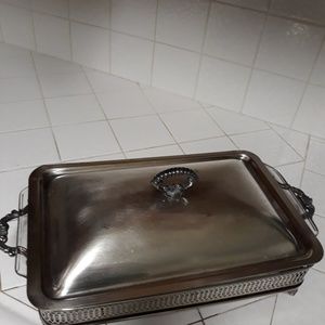 MADE IN U.S.A ,ENGLISH GALLERY  3 QUART COVERED BA